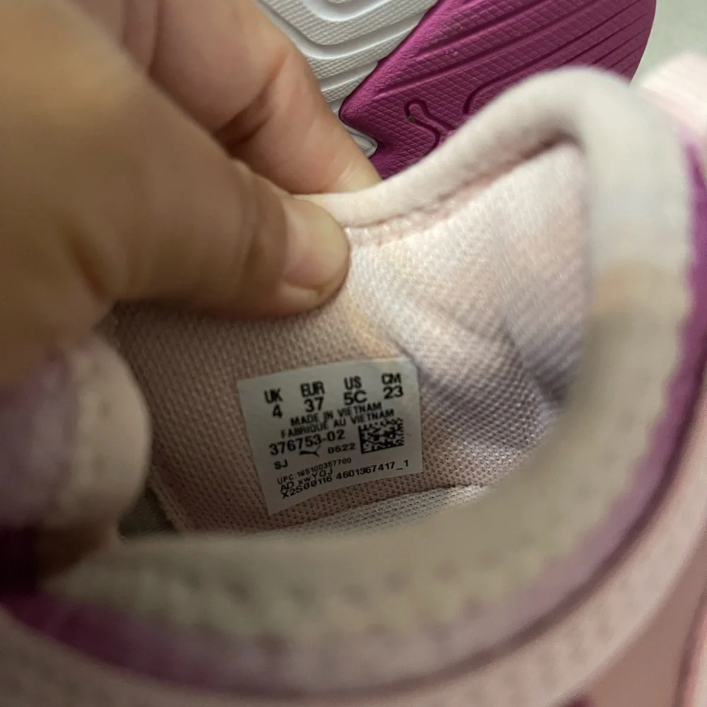 NWOB Puma Sofia Bleach Ombre athletic shoes - Picture 6 of 6